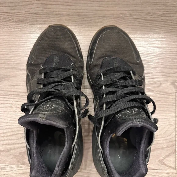 Nike Air Huarache - Black - Picture 7 of 9